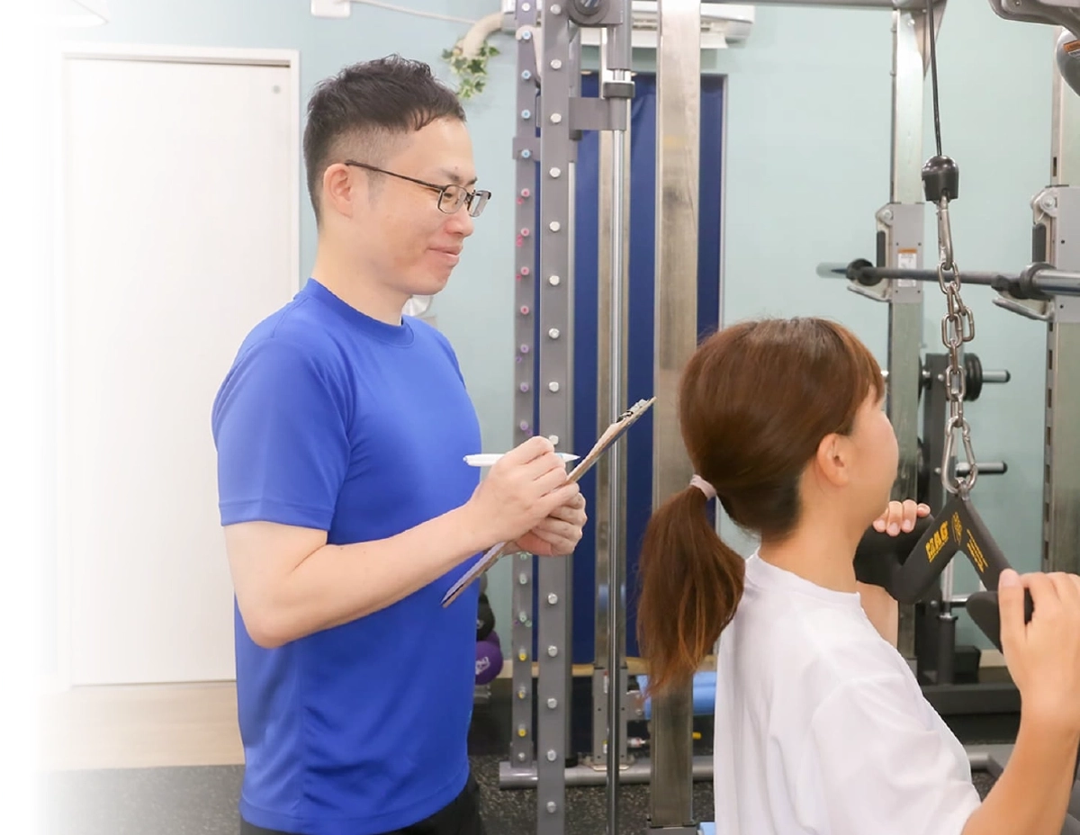 At firstのパーソナルトレーニング風景